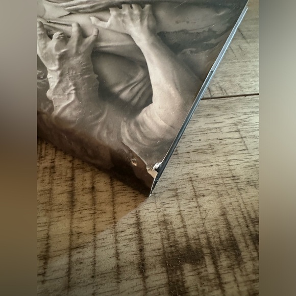 The Evil Within 2: Prima Collector's Edition Guide hardcover book - Picture 3 of 6